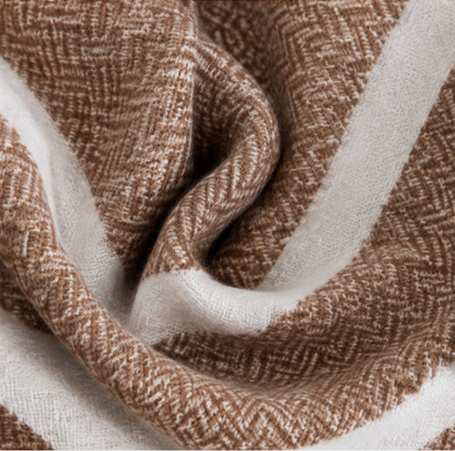 Dettaglio plaid Biancoperla Etna Cotto