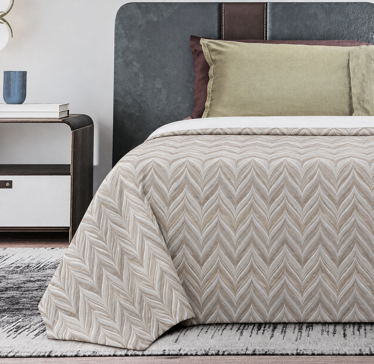 Copriletto matrimoniale Coccoy Sidney 260x270 cm con fantasia a spina di pesce beige