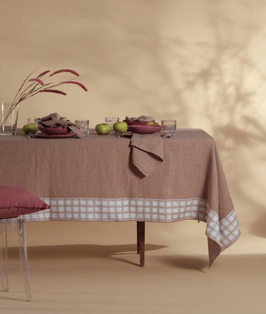 Tovaglia da Tavola 12 Posti Nizza – Petracchi 1968 | Lino con Bordo Decorativo Traforato – 2 Varianti – 170×270 cm